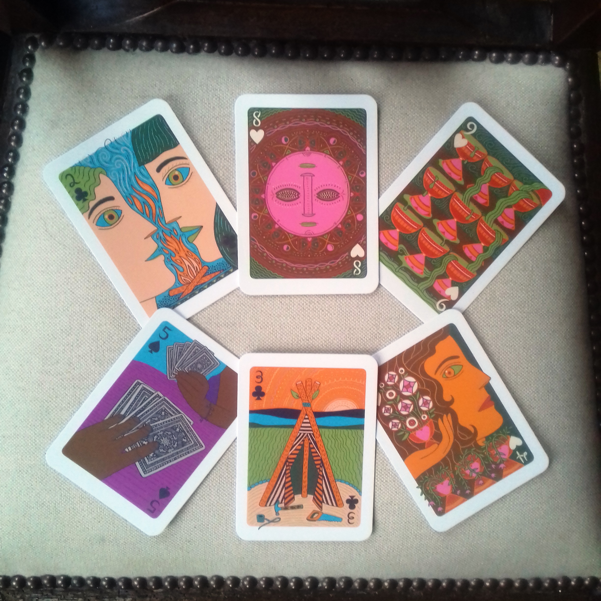 The Illuminated Tarot: 53 Cards for Divination & Gameplay (The Illuminated Art Series): Amazon.co.uk: Caitlin Keegan: 9780451496836: Books